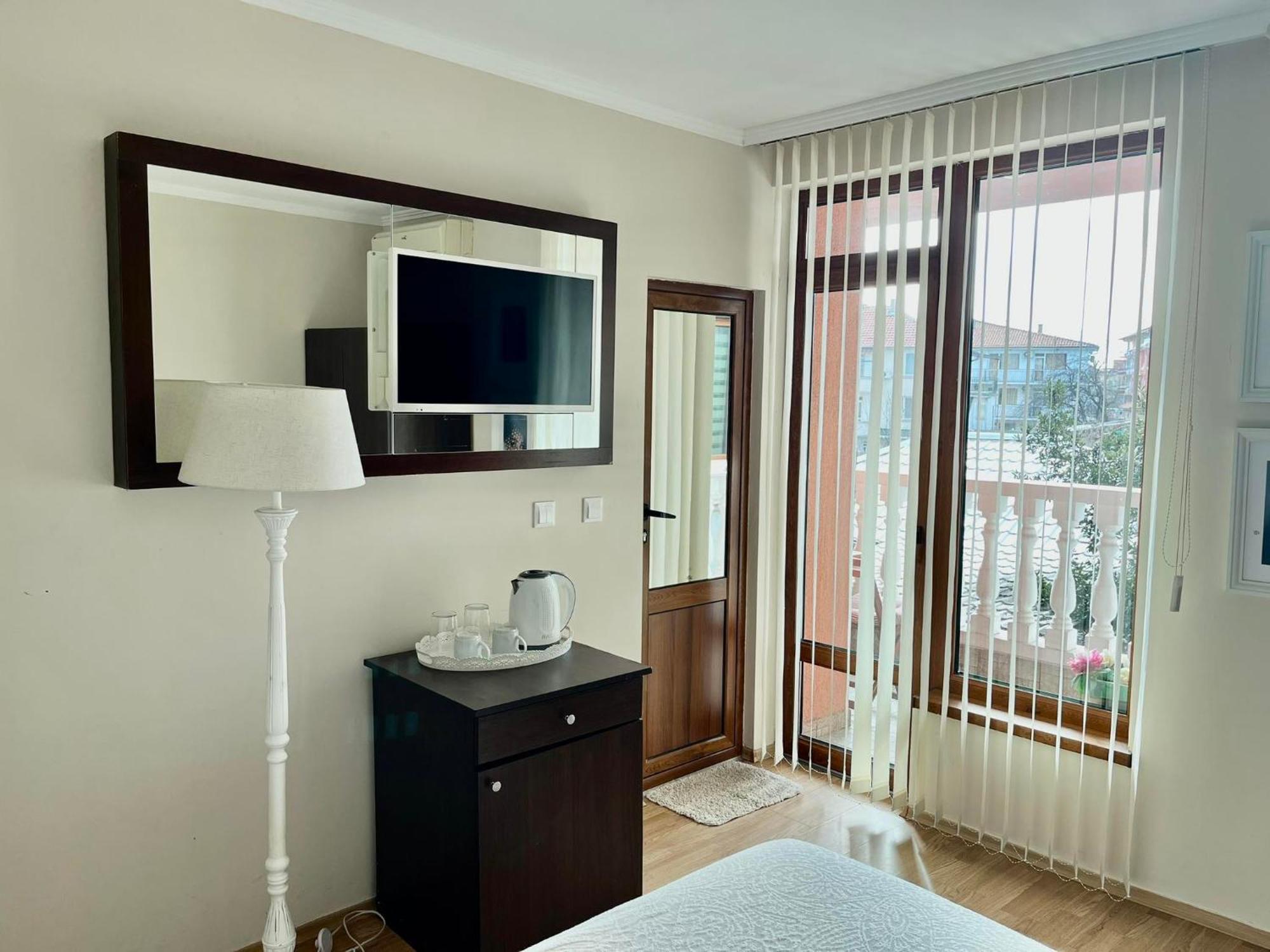 Red House Family Hotel Ravda Dış mekan fotoğraf